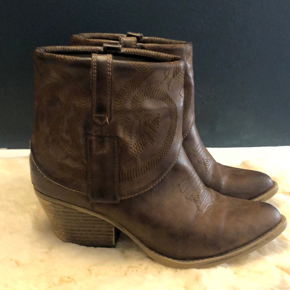 Brown Cowboy-like Booties Size 6